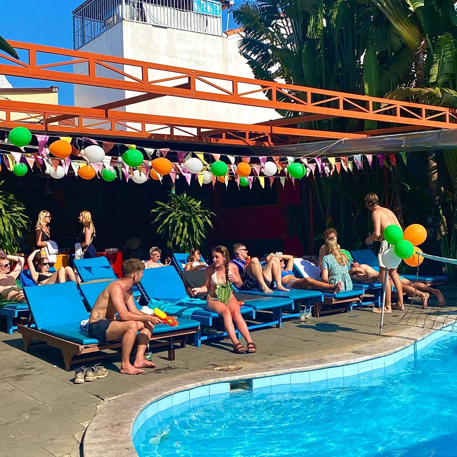 Bed Station Hostel & Pool Bar Hoi An " Former Sunflower" 외부 사진
