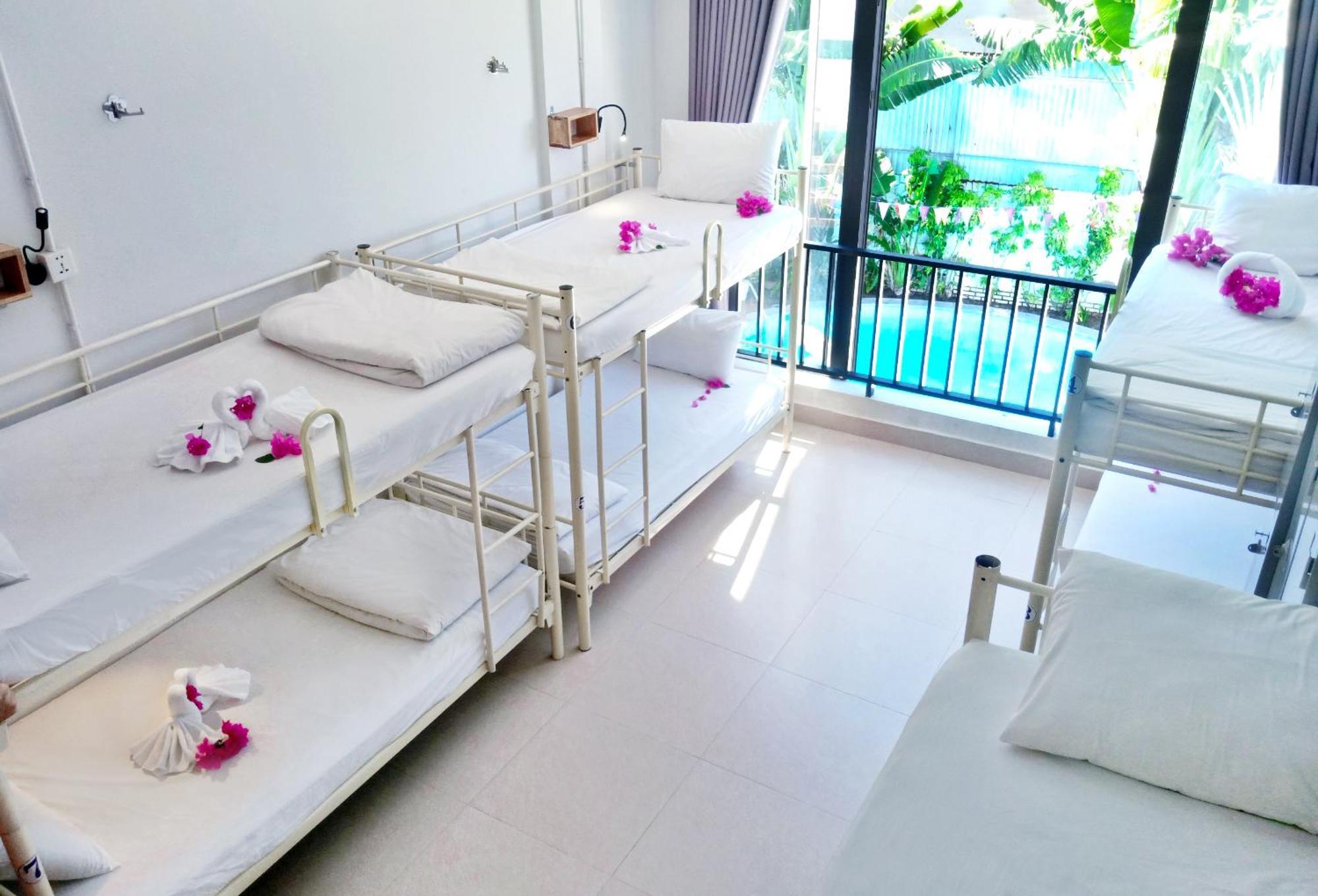 Bed Station Hostel & Pool Bar Hoi An " Former Sunflower" 외부 사진