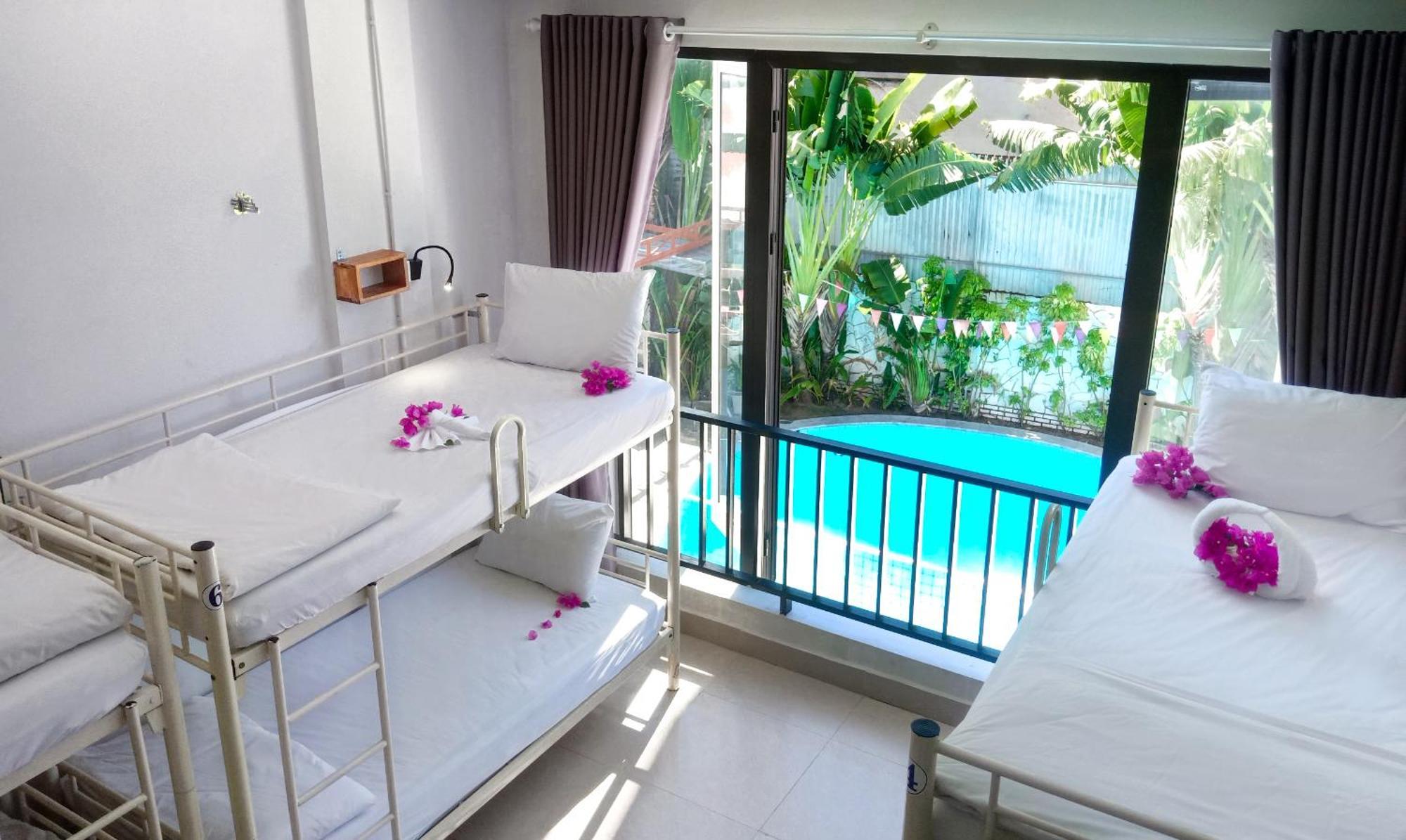 Bed Station Hostel & Pool Bar Hoi An " Former Sunflower" 외부 사진