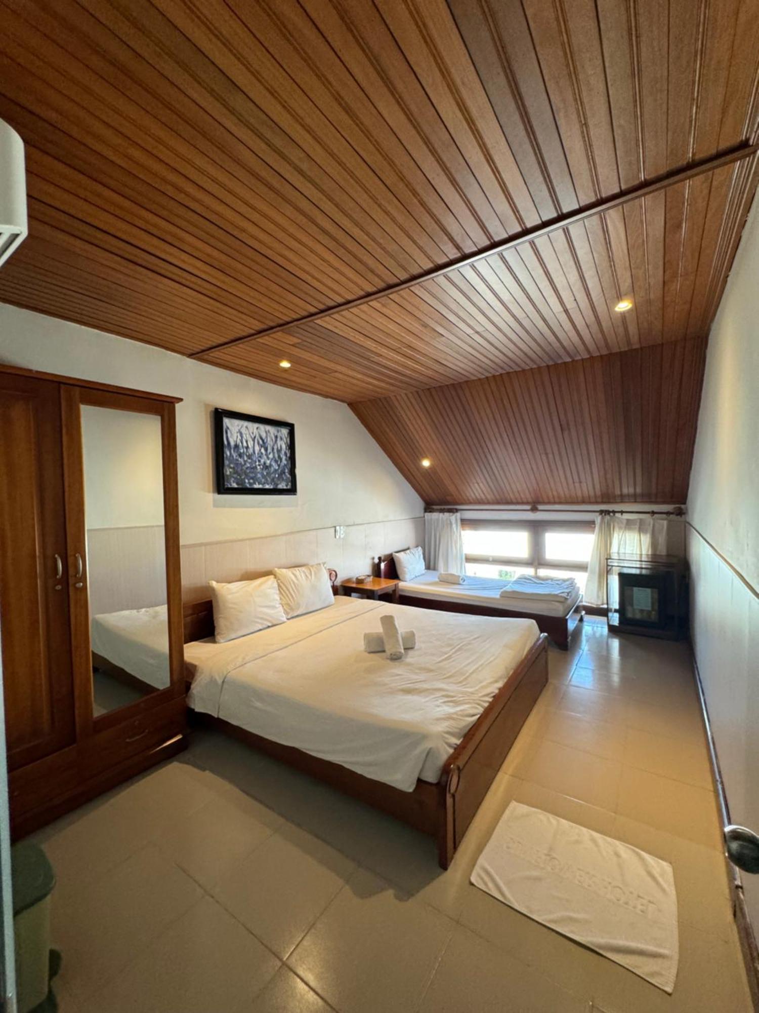 Bed Station Hostel & Pool Bar Hoi An " Former Sunflower" 외부 사진