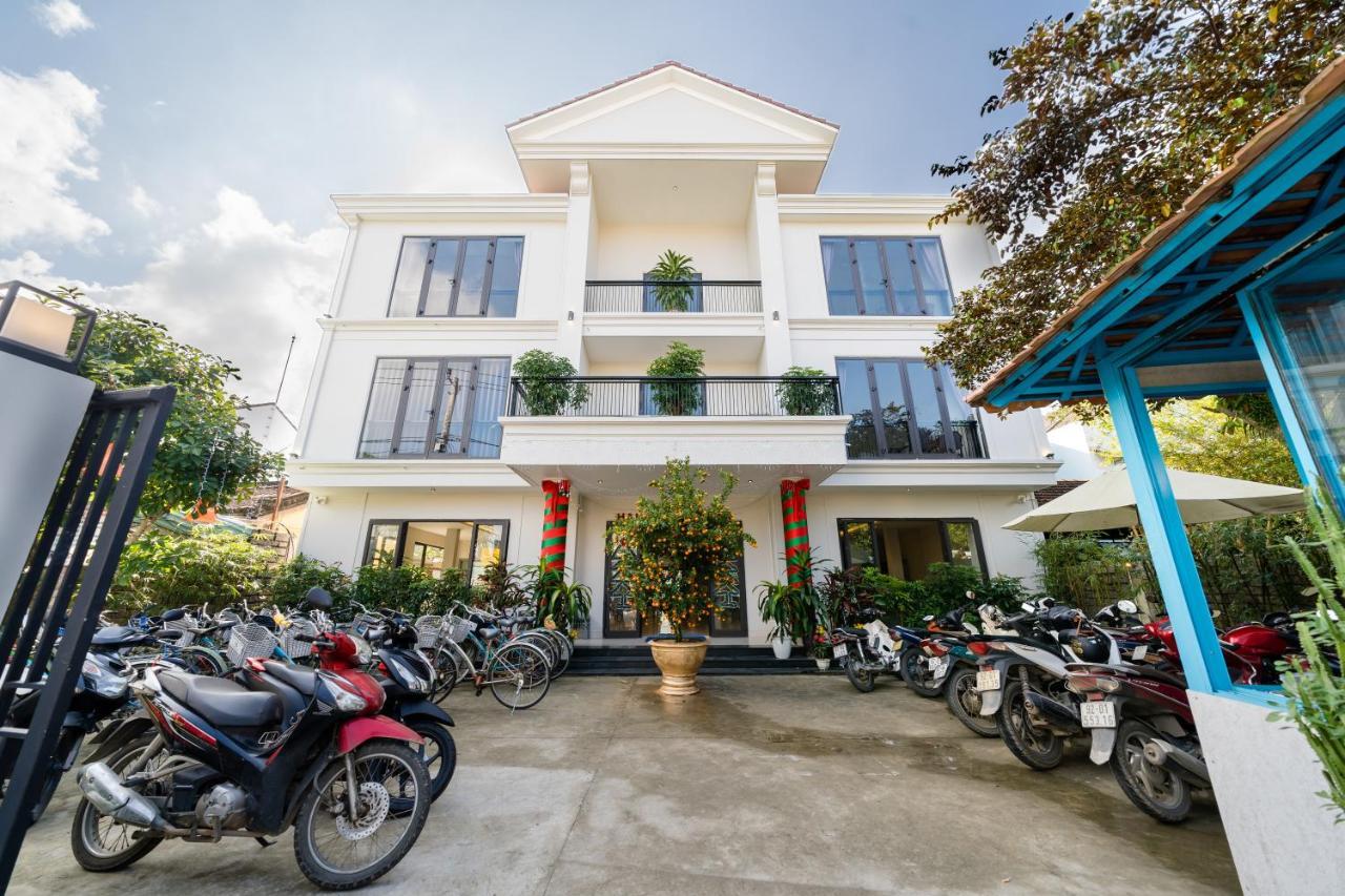 Bed Station Hostel & Pool Bar Hoi An " Former Sunflower" 외부 사진
