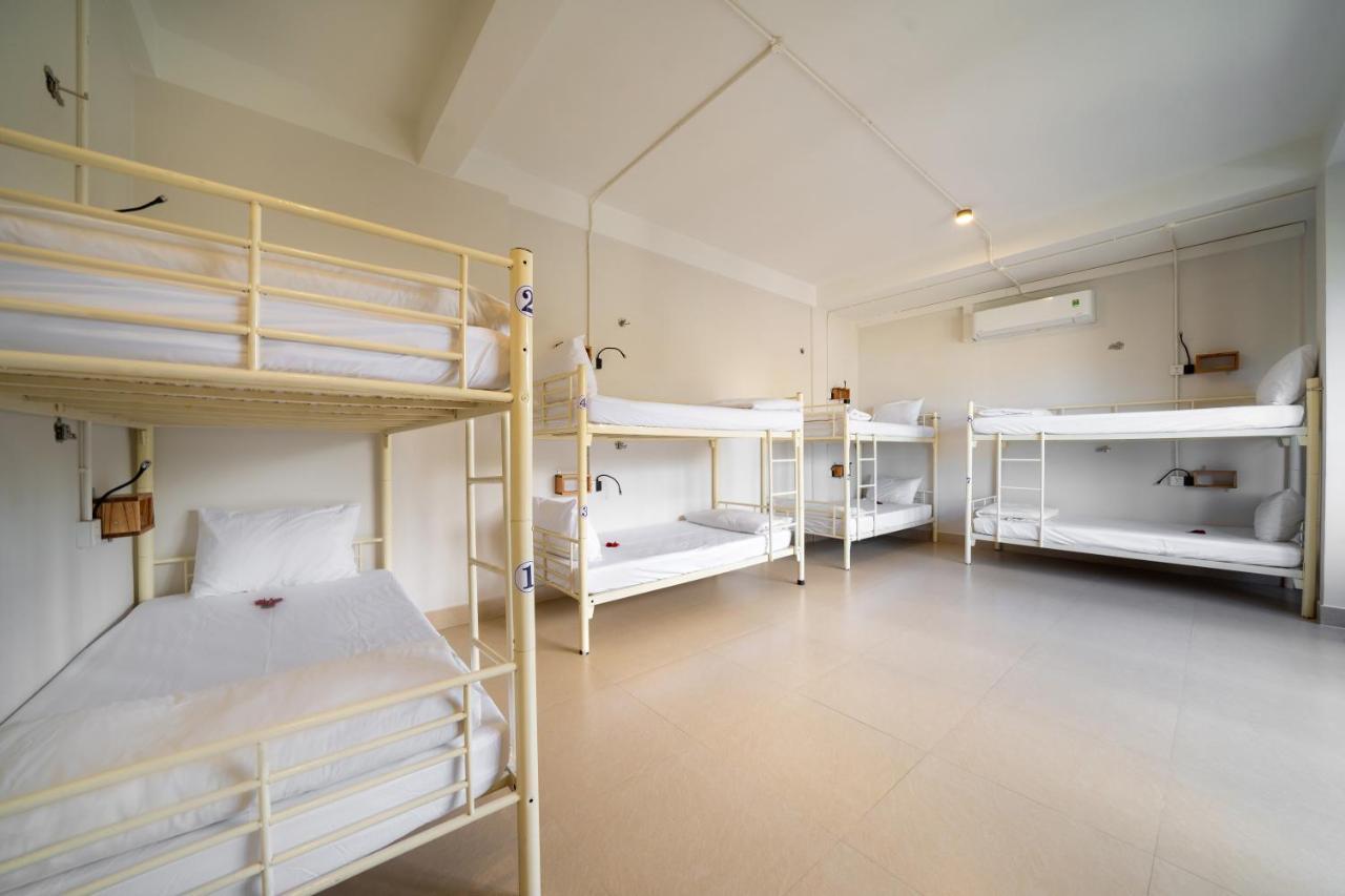 Bed Station Hostel & Pool Bar Hoi An " Former Sunflower" 외부 사진